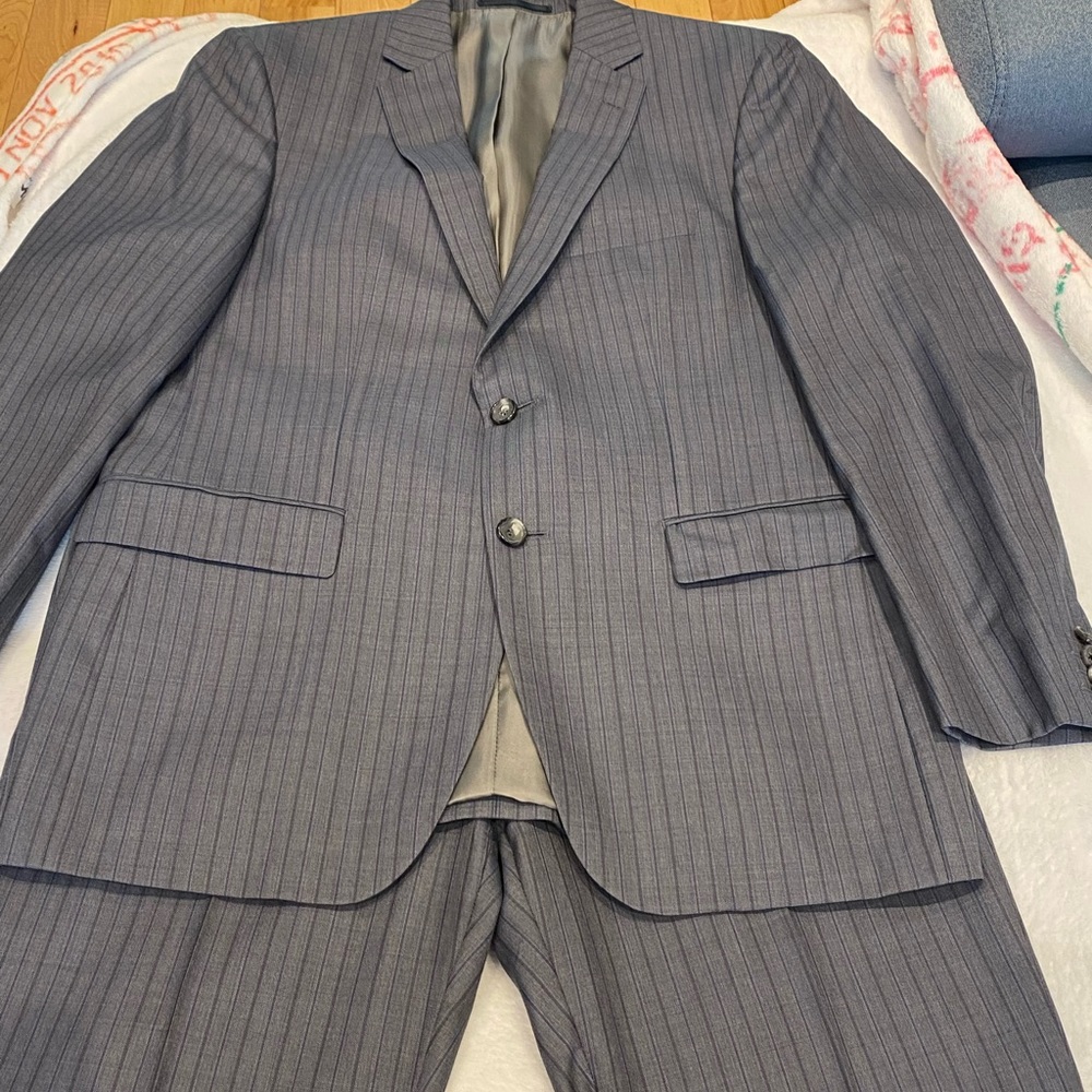 Boss Hugo Boss tailored suit! 40R